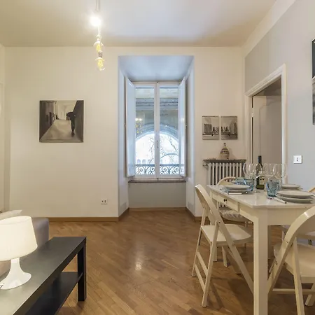 Trastevere & Ponte Sisto Cozy Flat شقة روما
