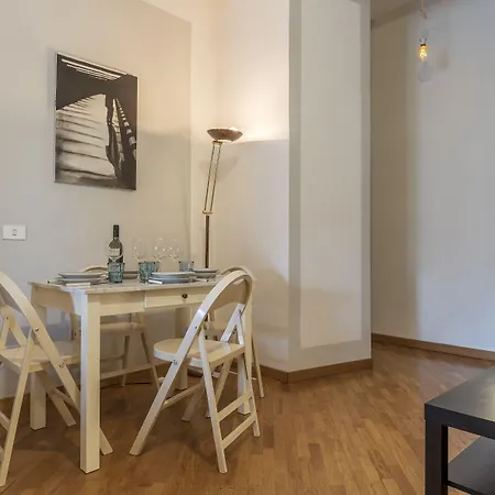 Trastevere & Ponte Sisto Cozy Flat شقة